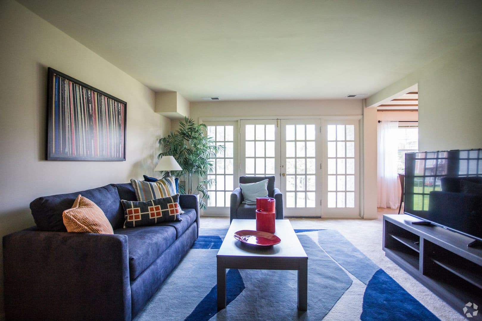 McLean Apartment: 1805 Wilson Lane