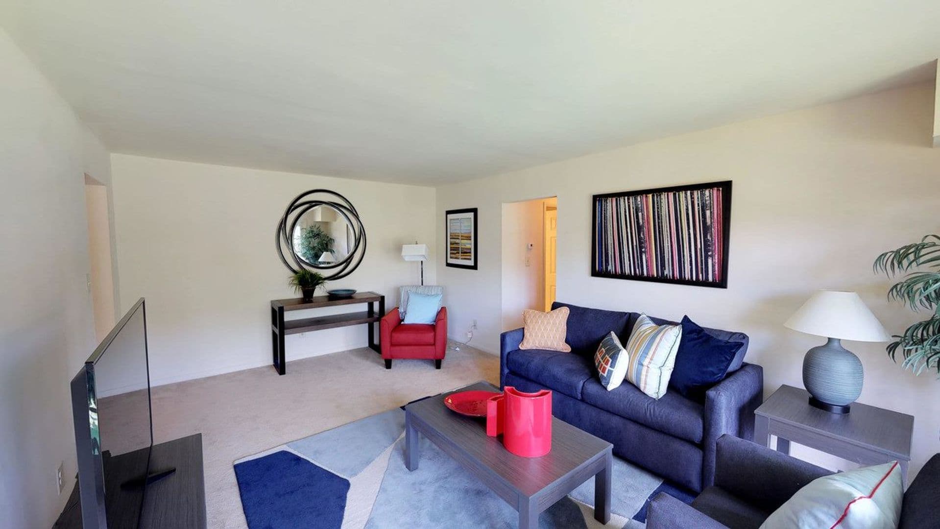 McLean Apartment: 1805 Wilson Lane