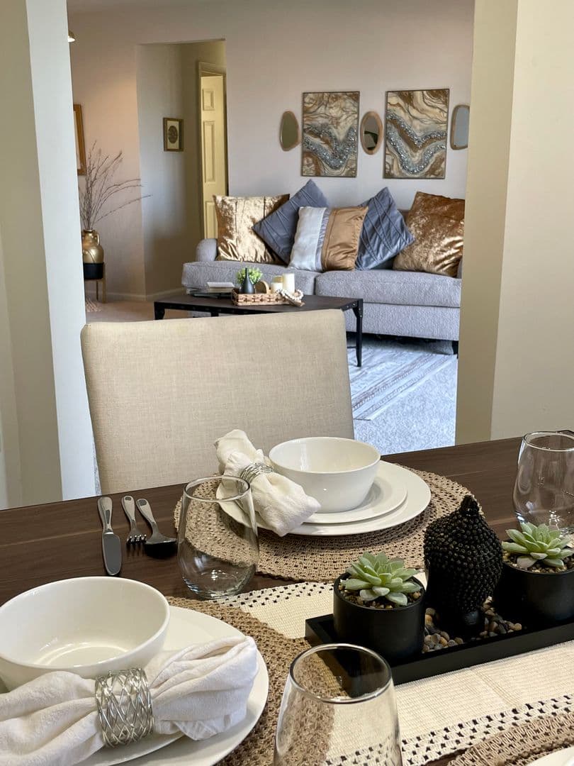 McLean Apartment: 1805 Wilson Lane