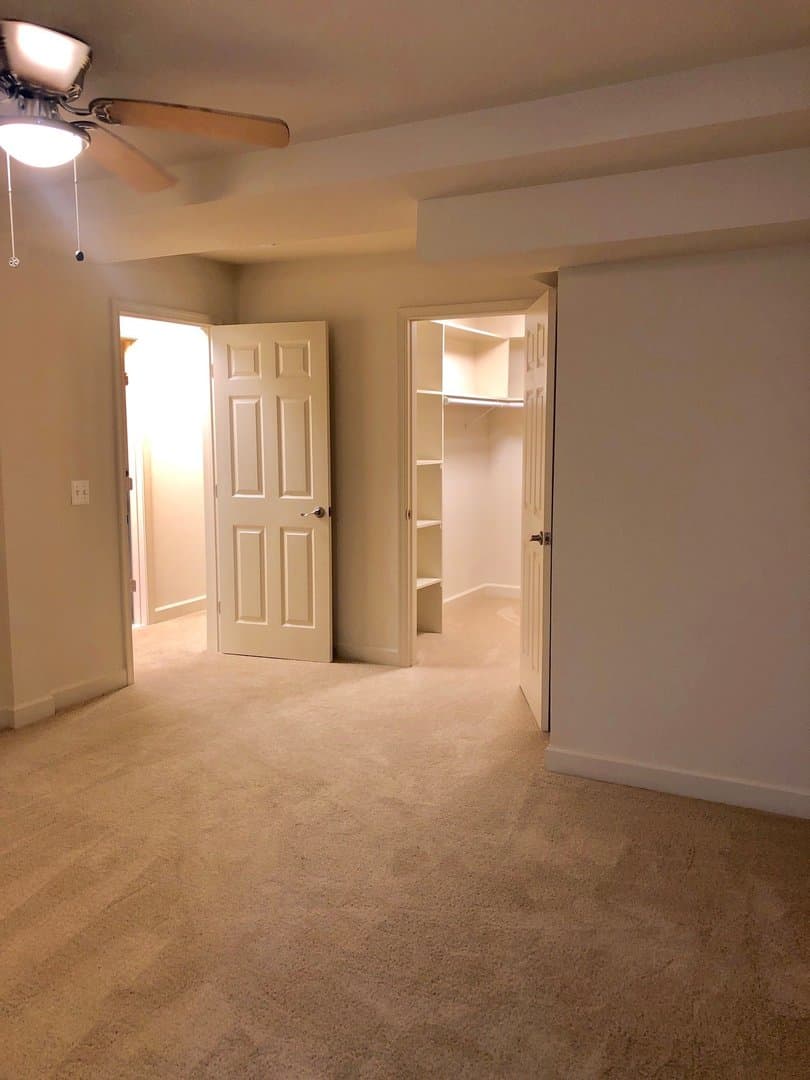 McLean Apartment: 1805 Wilson Lane