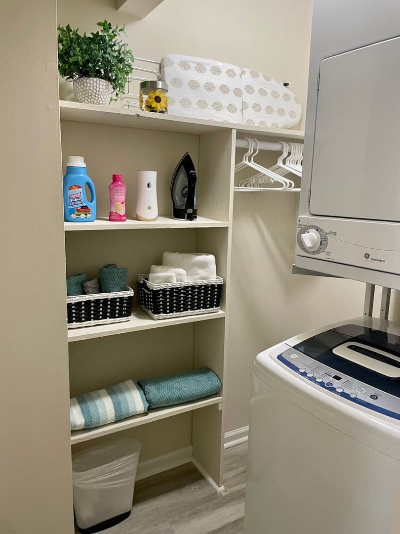 McLean Apartment: 1805 Wilson Lane