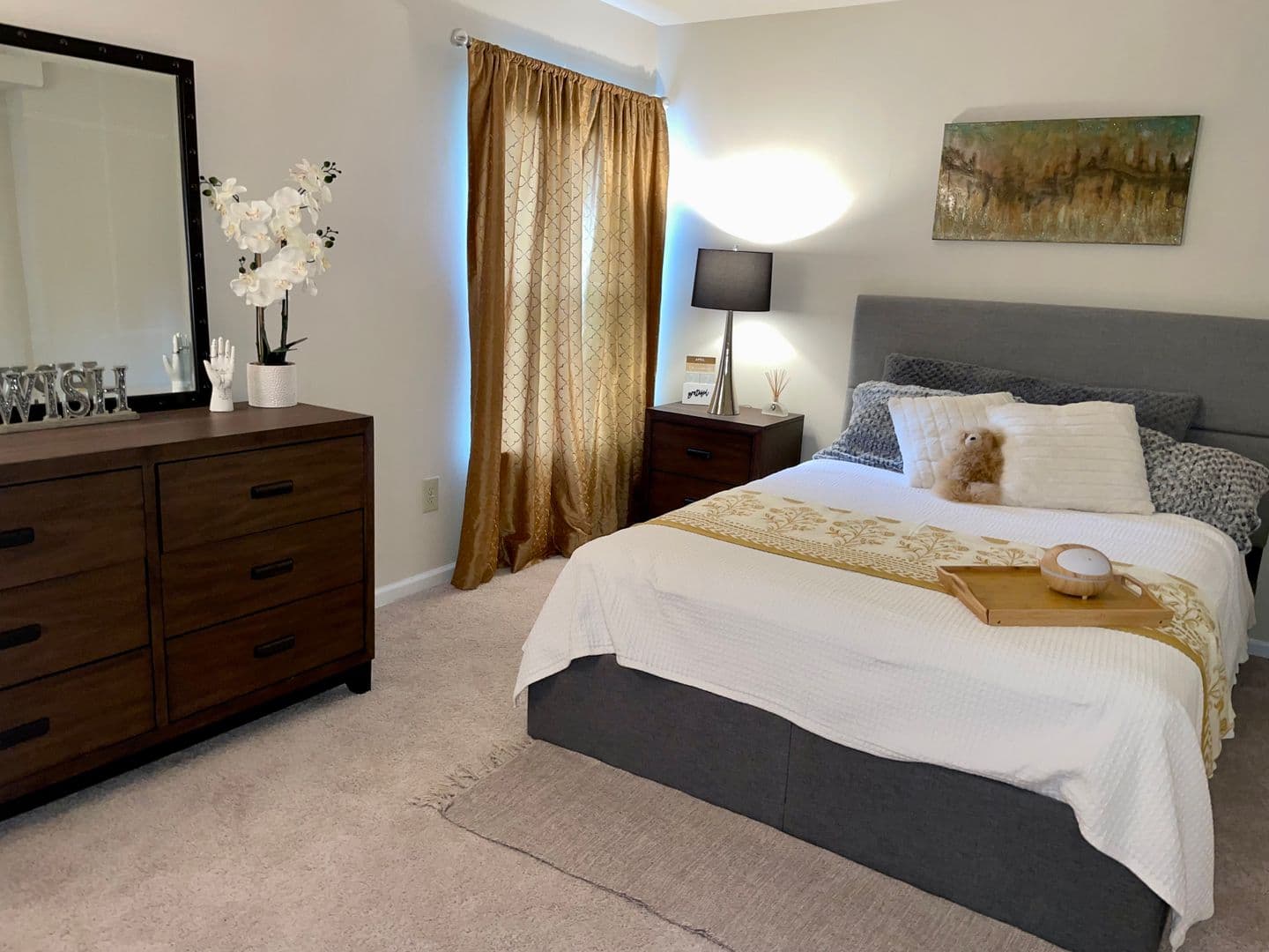 McLean Apartment: 1805 Wilson Lane