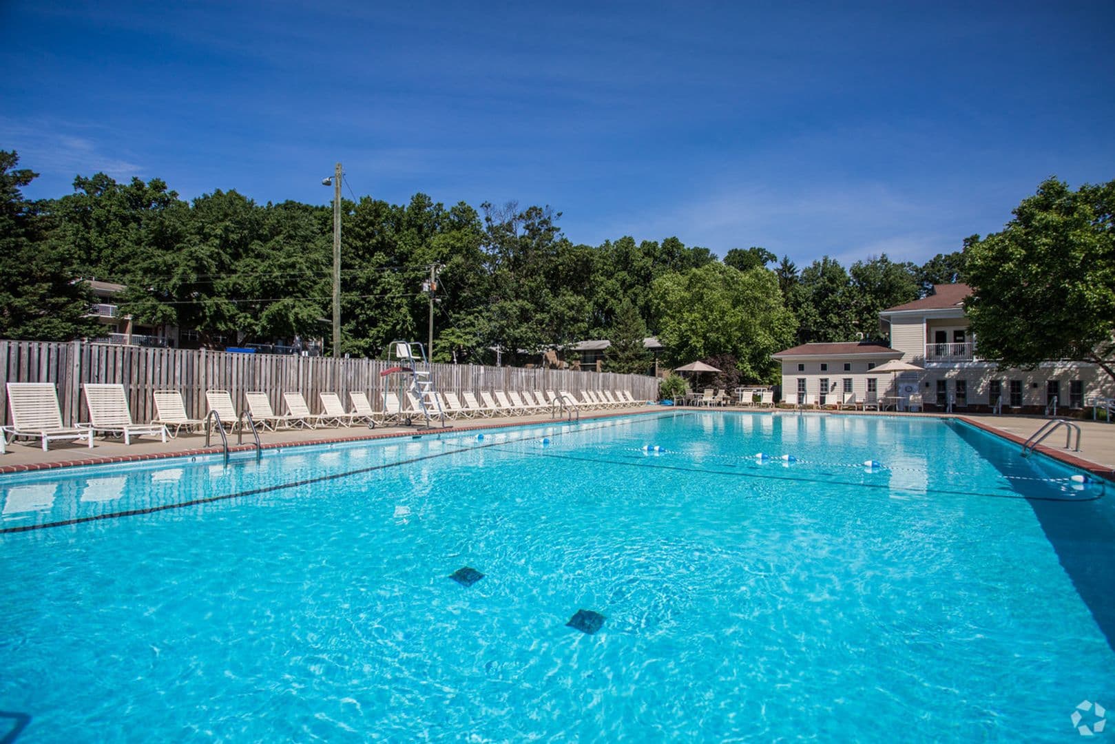 McLean Apartment: 1805 Wilson Lane