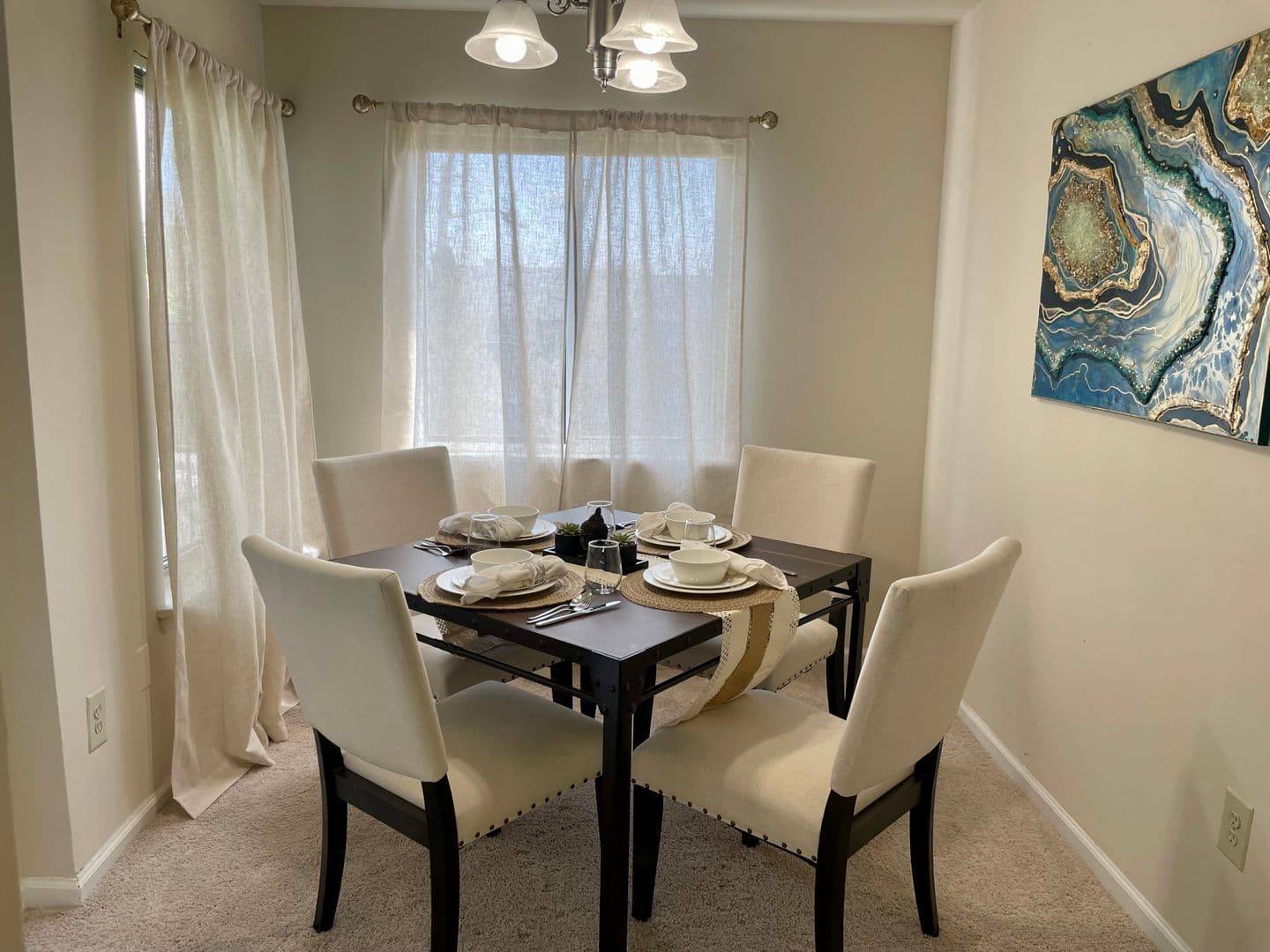 McLean Apartment: 1805 Wilson Lane
