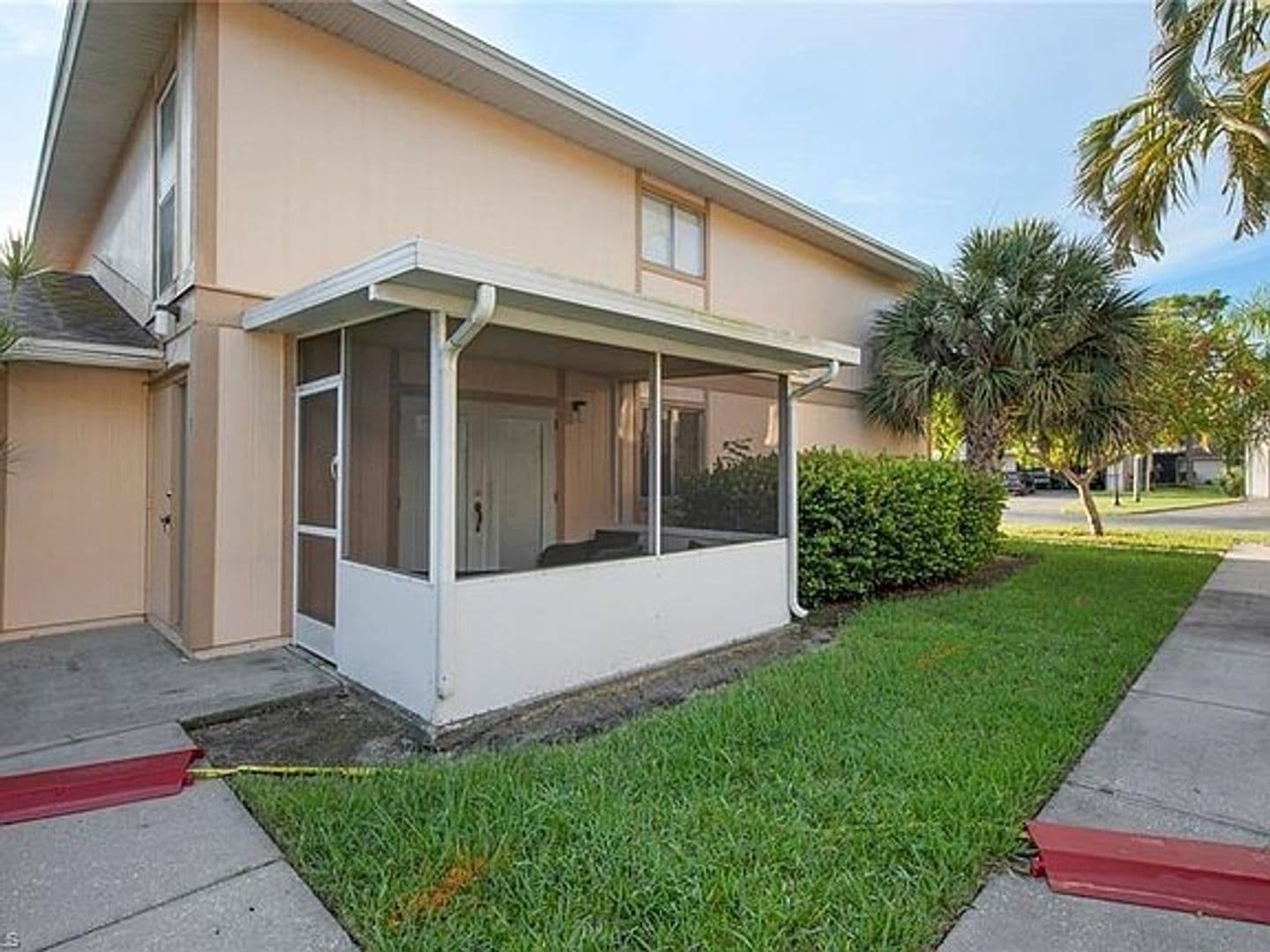 Fort Myers Townhome: 3363 Alouette Cir Bldg 104 APT 3