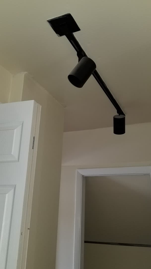 Beaver Apartment: 457 State Avenue
