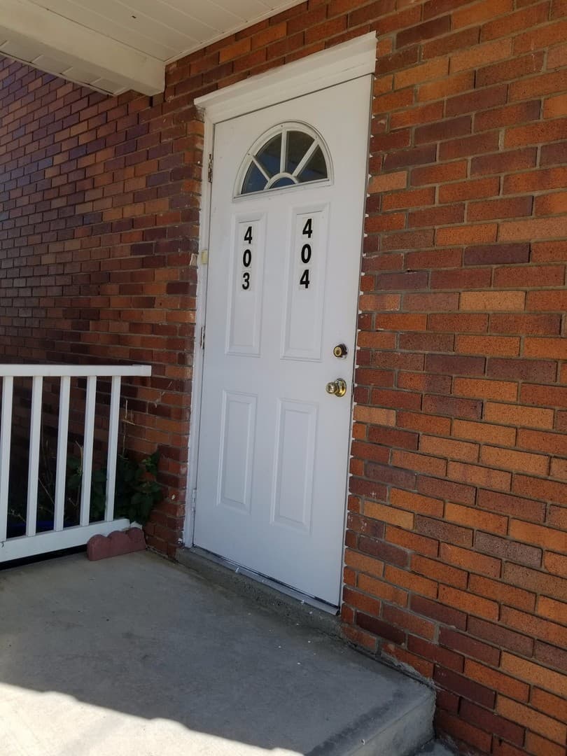 New Brighton Apartment: 1463 Penn Ave