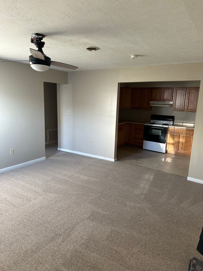 New Brighton Apartment: 1463 Penn Ave