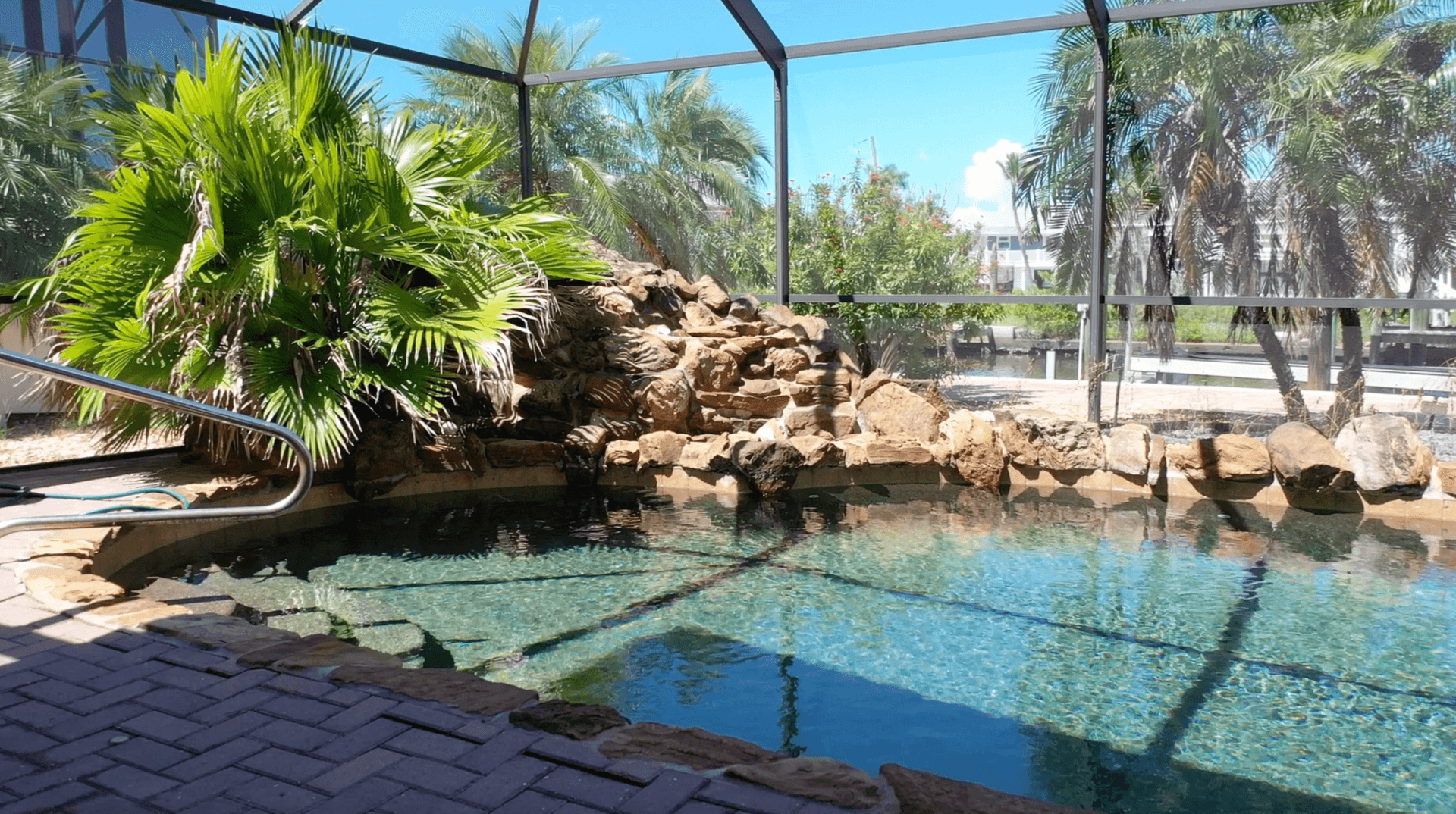 Ft Myers Beach Apartment: 247 Curlew Street