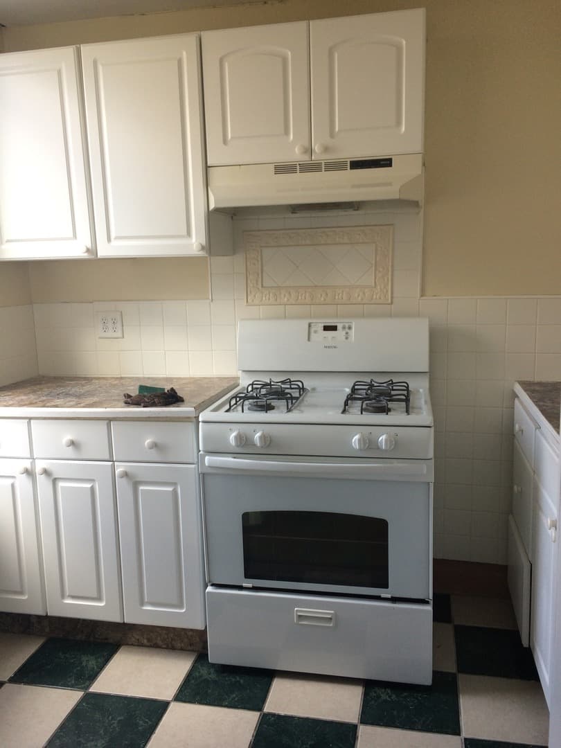Pittsburgh House: 72 Greenbush Street