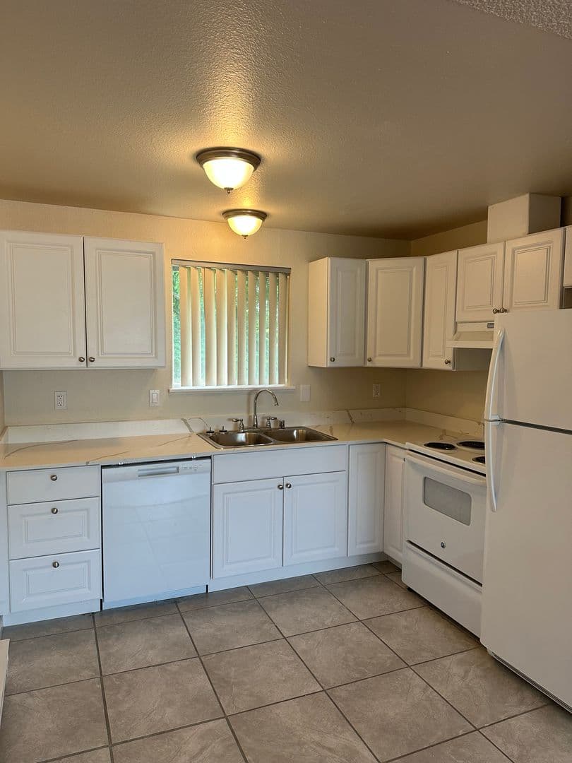 Sedro-Woolley Apartment: 313 West Woodworth Street