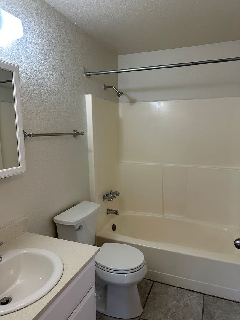 Sedro-Woolley Apartment: 313 West Woodworth Street