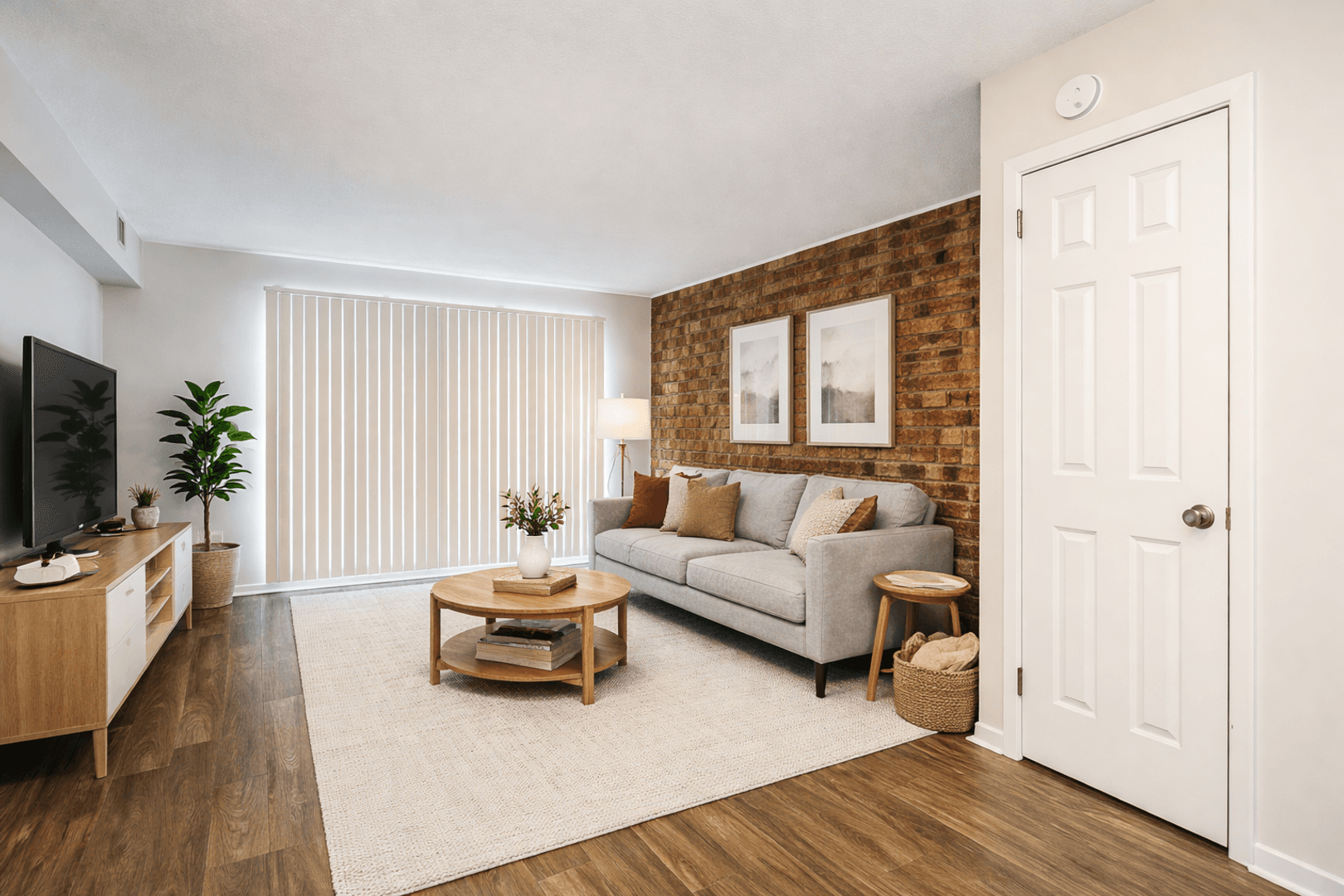 Central Townhome: 105 Regency Dr