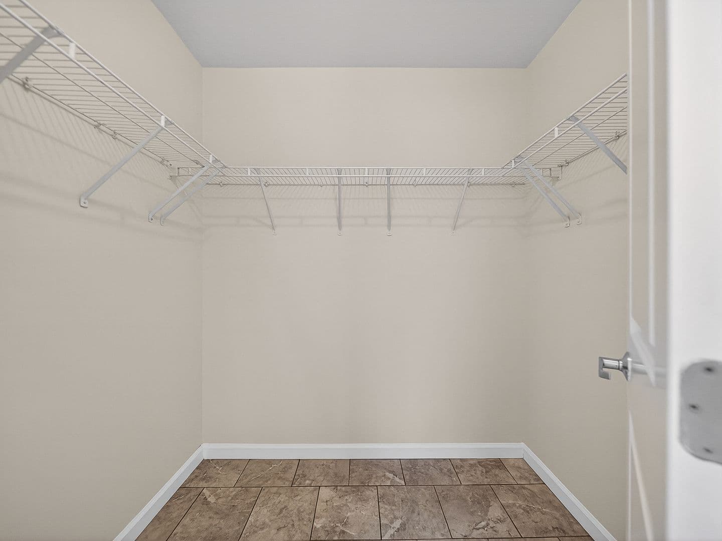Washington House: 3111 Naylor Rd SE, Apt 104