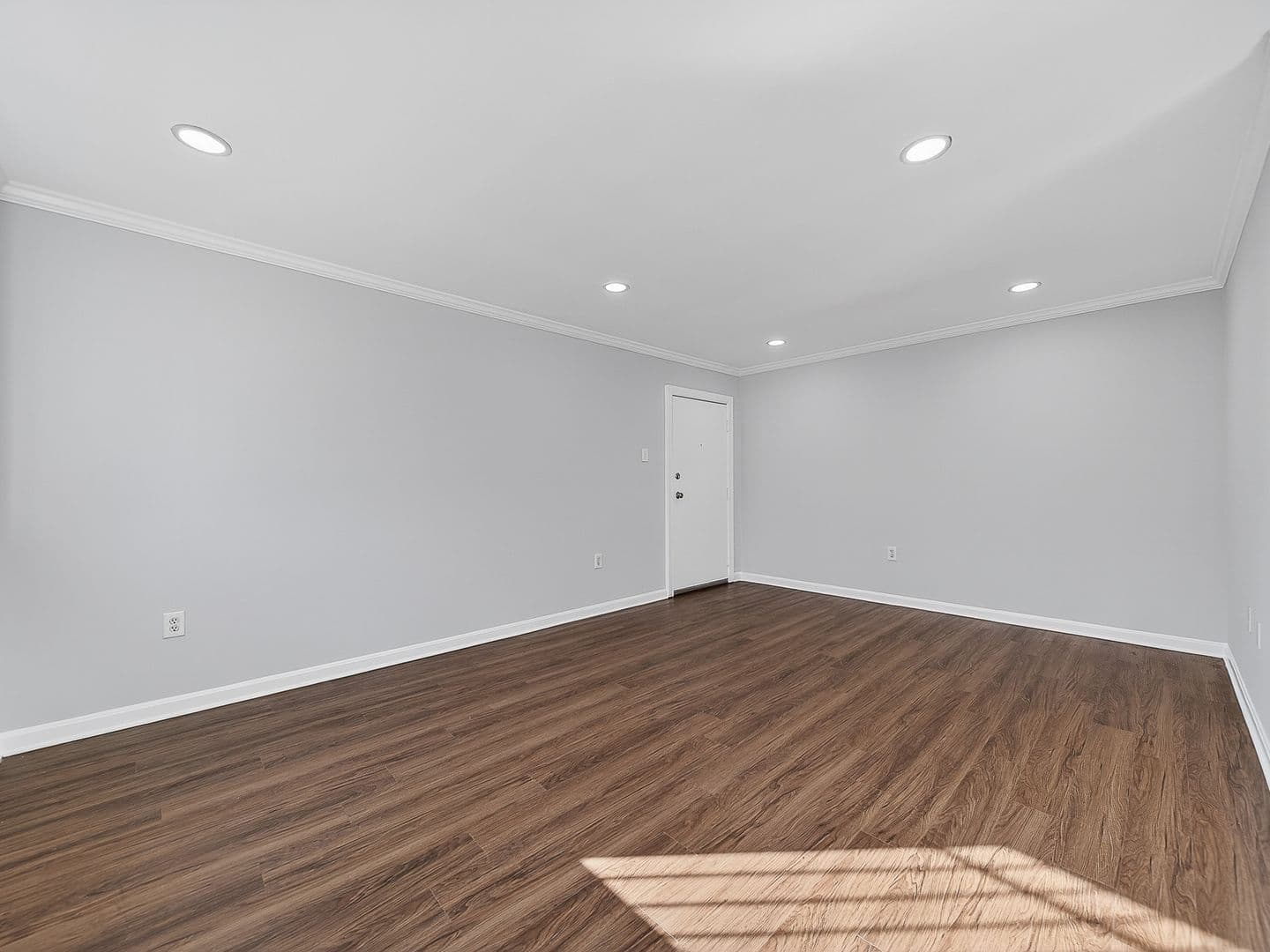 Washington House: 3111 Naylor Rd SE, Apt 104