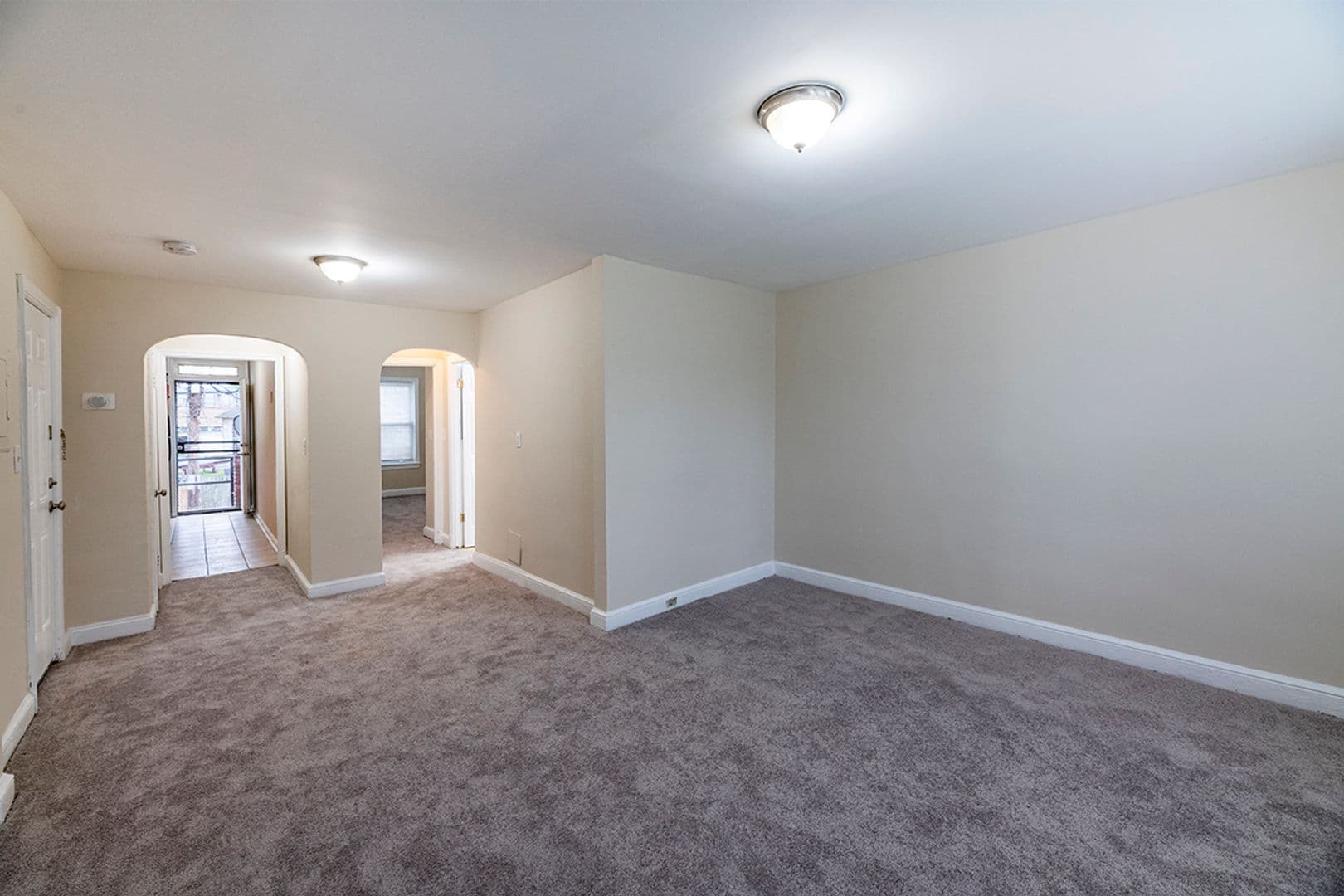 Washington Apartment: 351 Parkland Pl SE