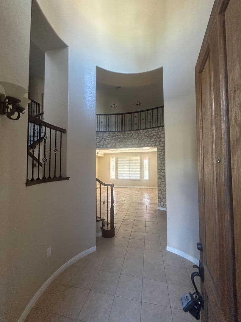 Temecula House: 32977 Anasazi Dr