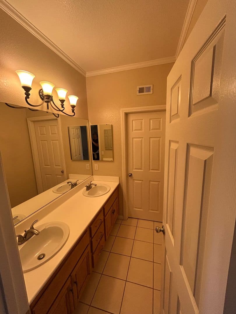 Temecula House: 32977 Anasazi Dr