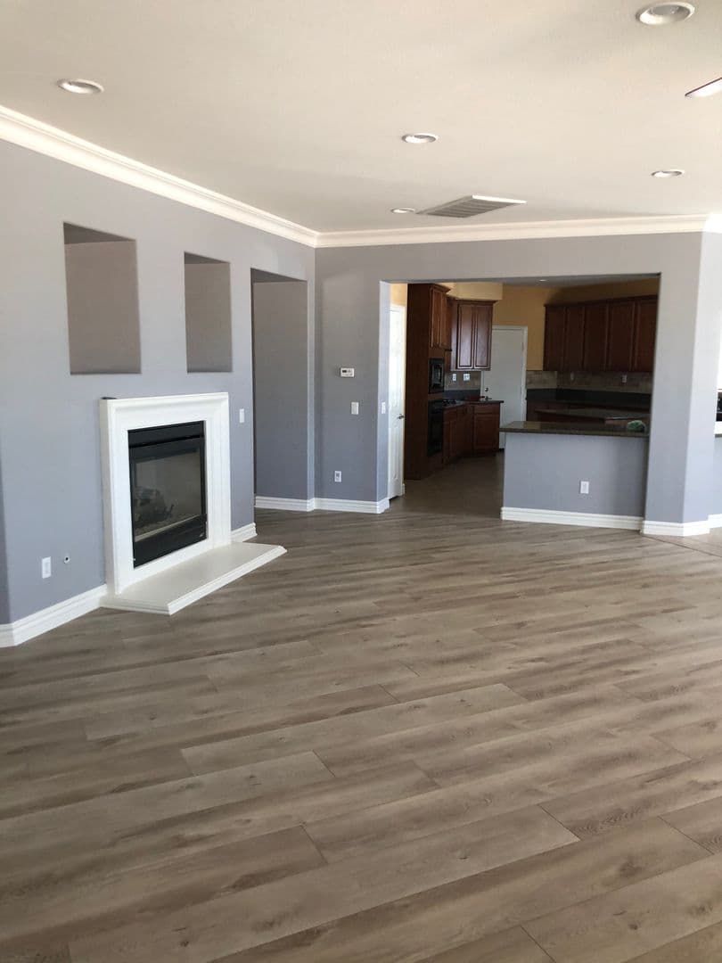 Corona House: 519 Cedarbrook Lane
