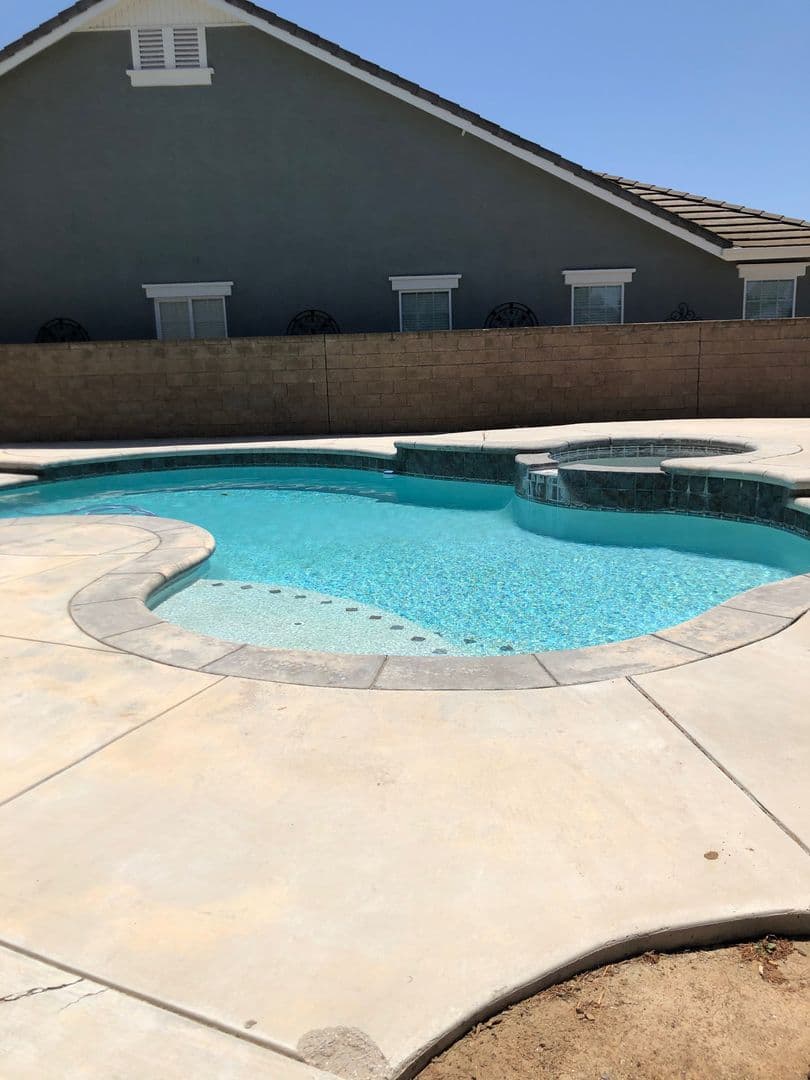 Corona House: 519 Cedarbrook Lane