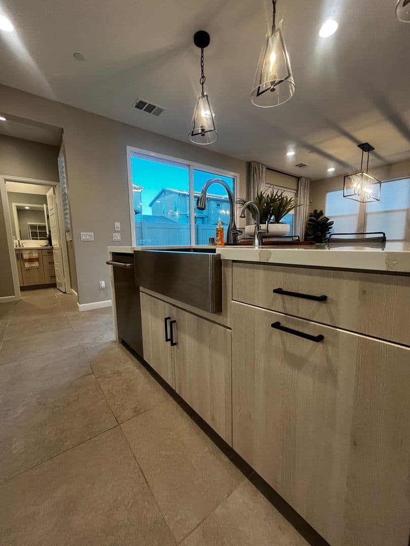 Temecula House: 32522 Brunello Way