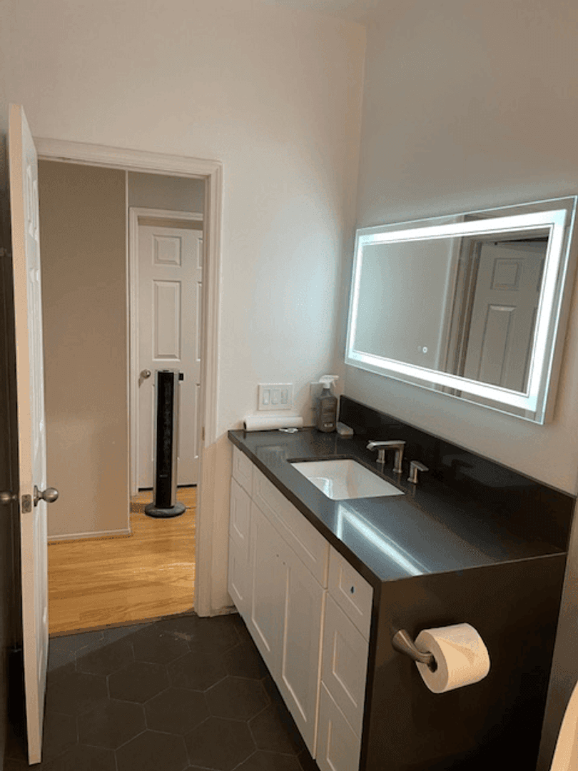 Placentia House: 1415 Samp Ln