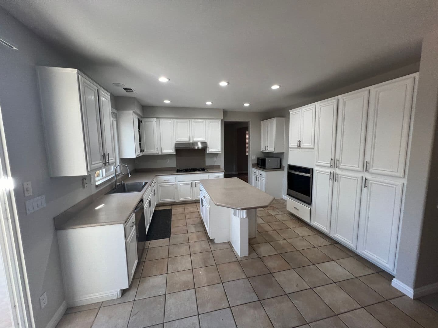 Murrieta House: 29404 Pebble Beach