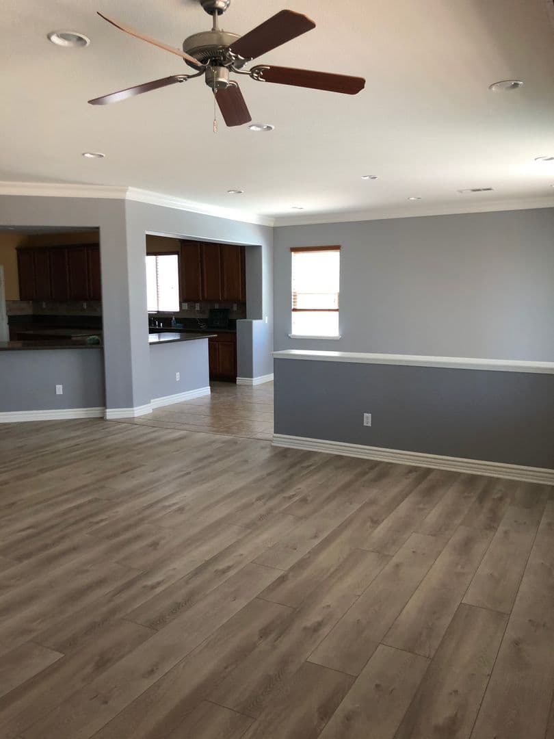 Corona House: 519 Cedarbrook Lane