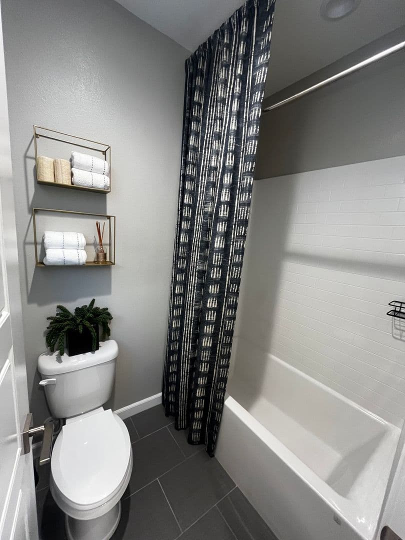 Temecula House: 32522 Brunello Way