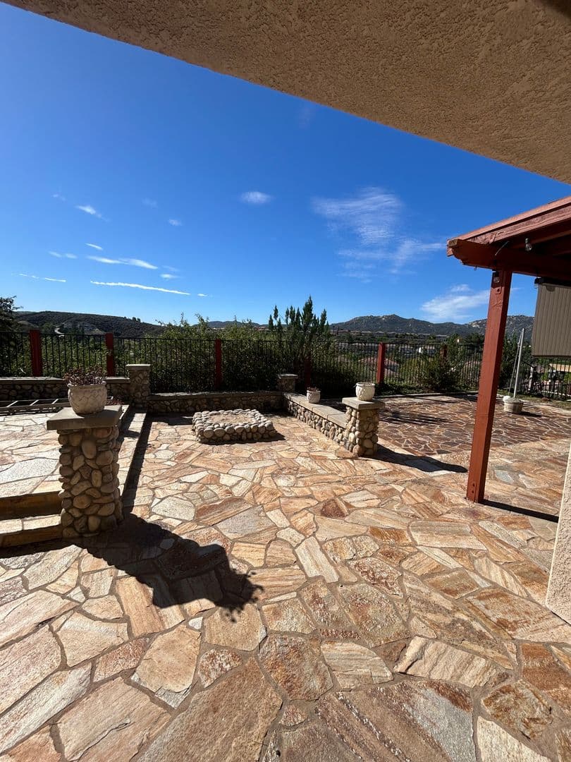 Temecula House: 32977 Anasazi Dr