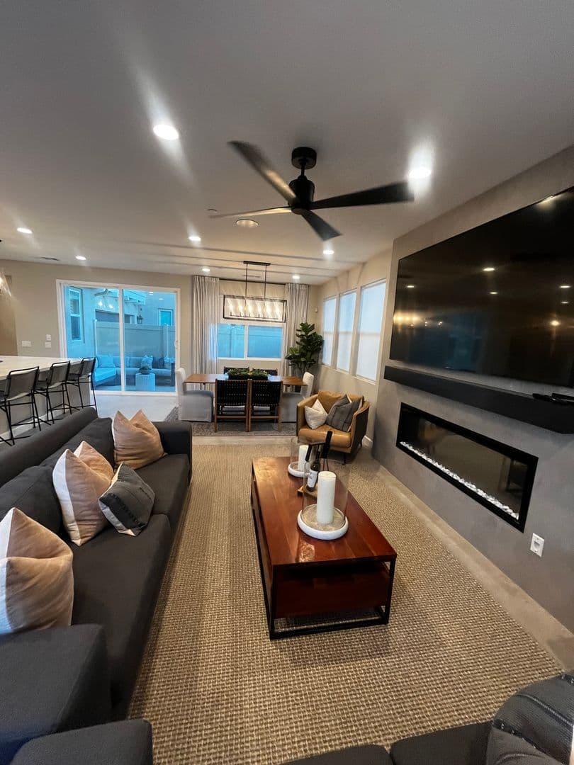 Temecula House: 32522 Brunello Way