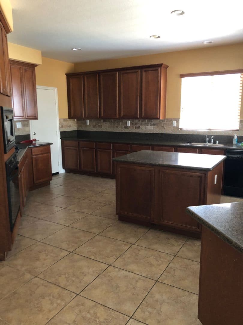 Corona House: 519 Cedarbrook Lane