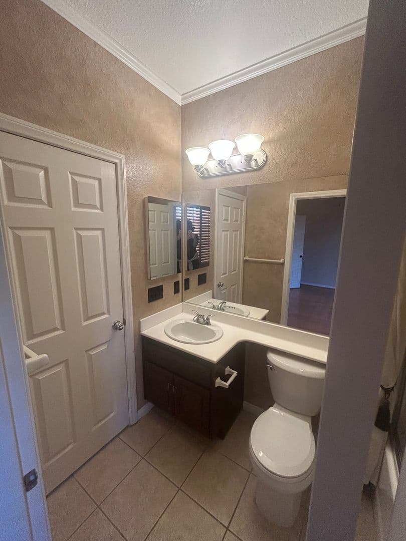Temecula House: 32977 Anasazi Dr