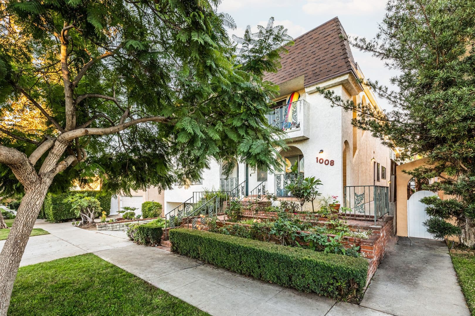 Santa Monica Apartment: 1008 17th Street