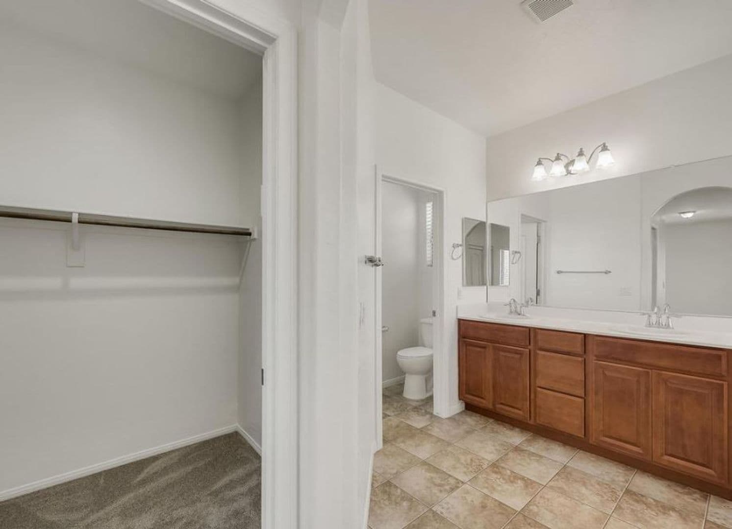 Henderson House: 614 Taliput Palm Pl