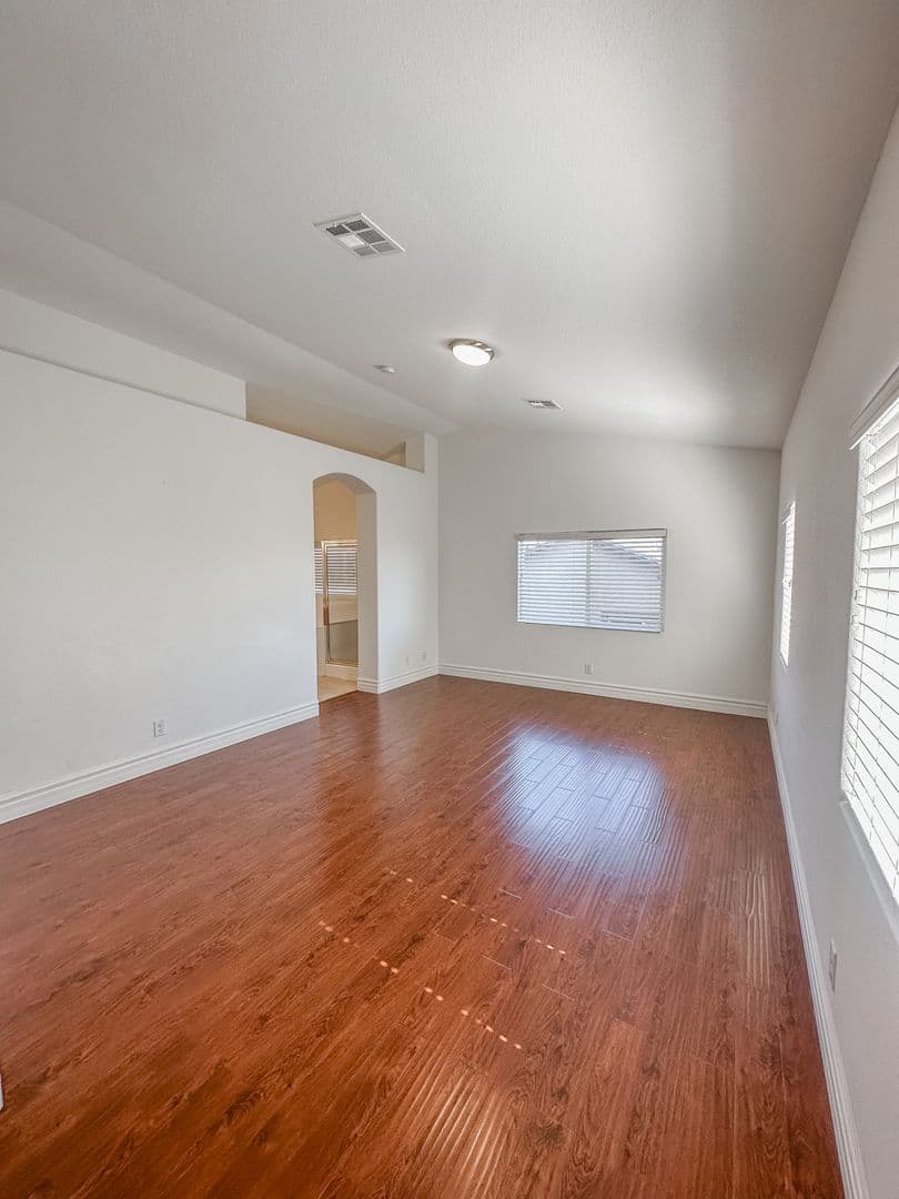 Las Vegas House: 282 Caddy Bag Ct