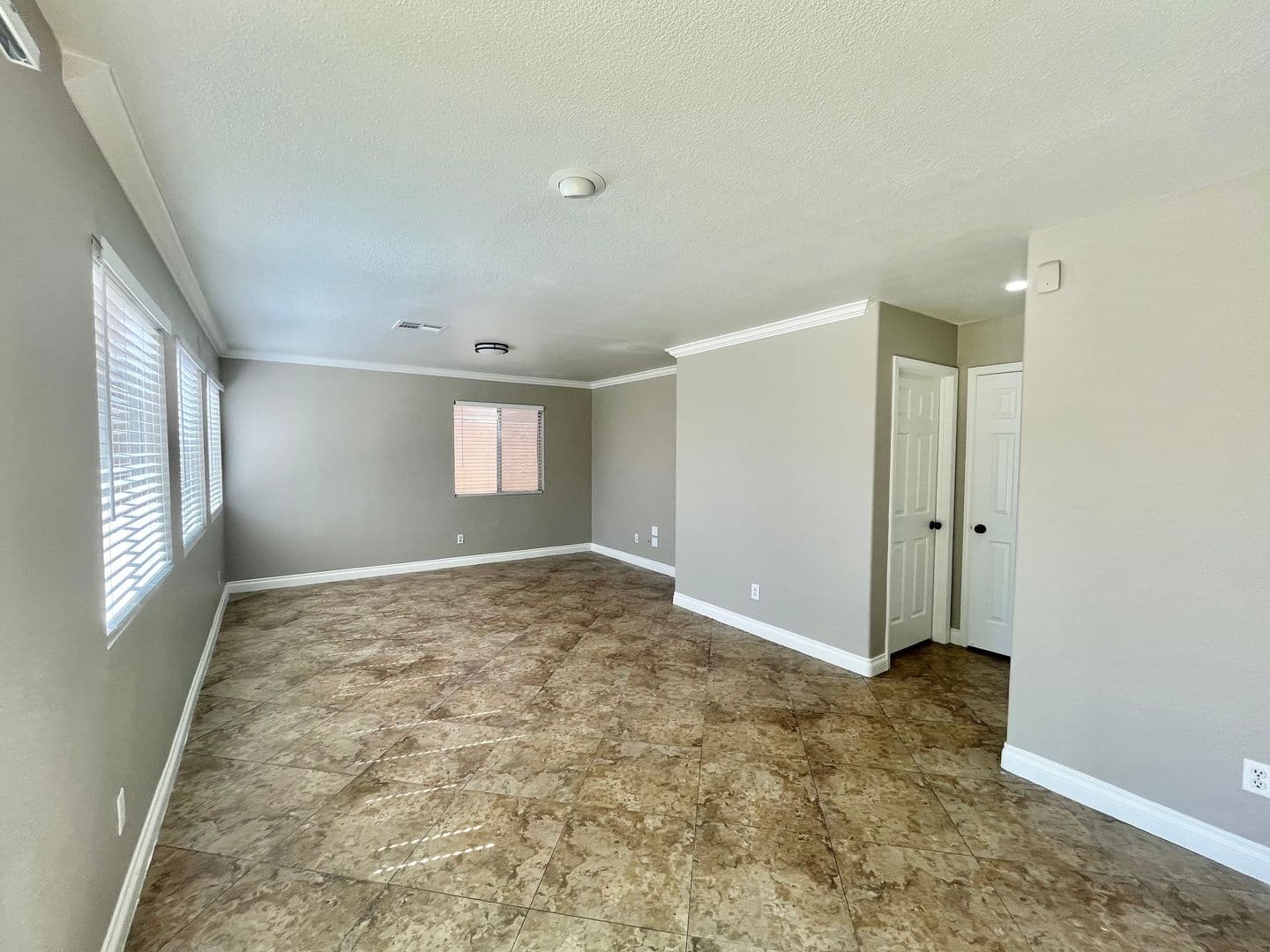 Las Vegas House: 9924 Clover Field Ct