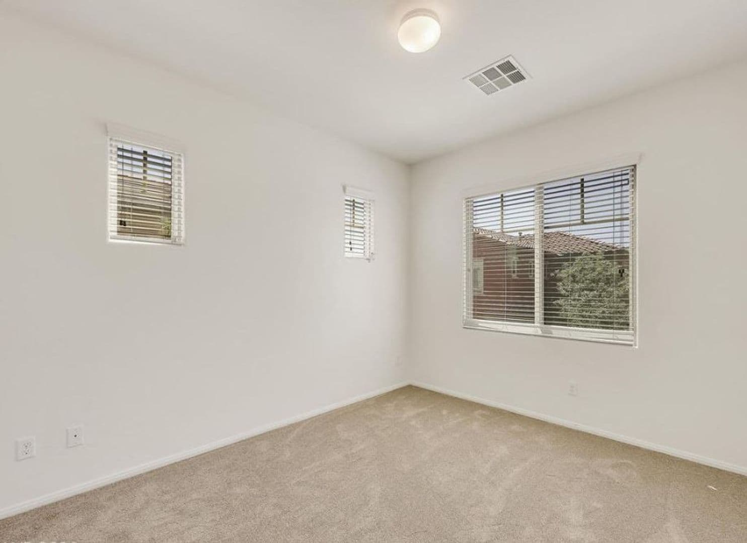 Henderson House: 614 Taliput Palm Pl