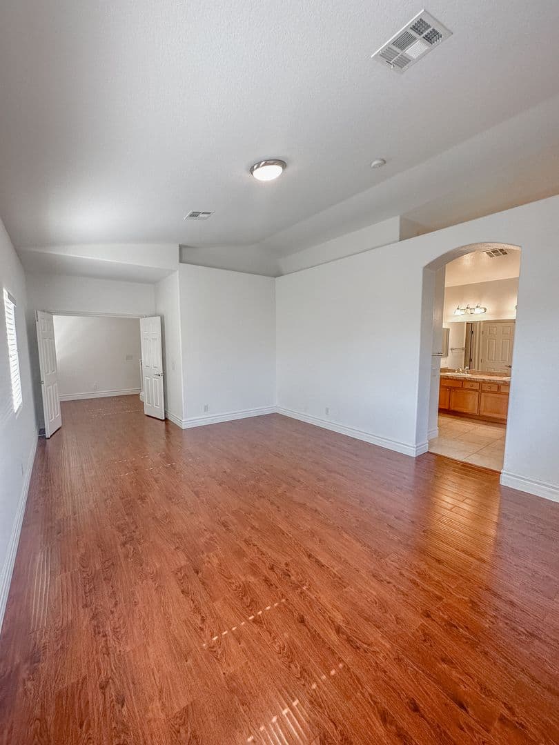 Las Vegas House: 282 Caddy Bag Ct
