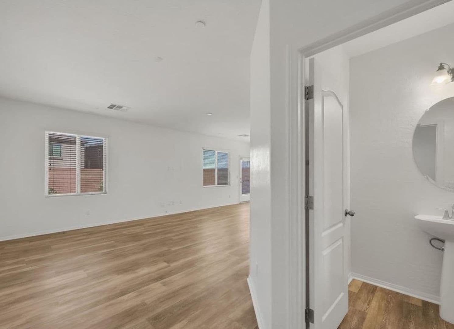 Henderson House: 614 Taliput Palm Pl