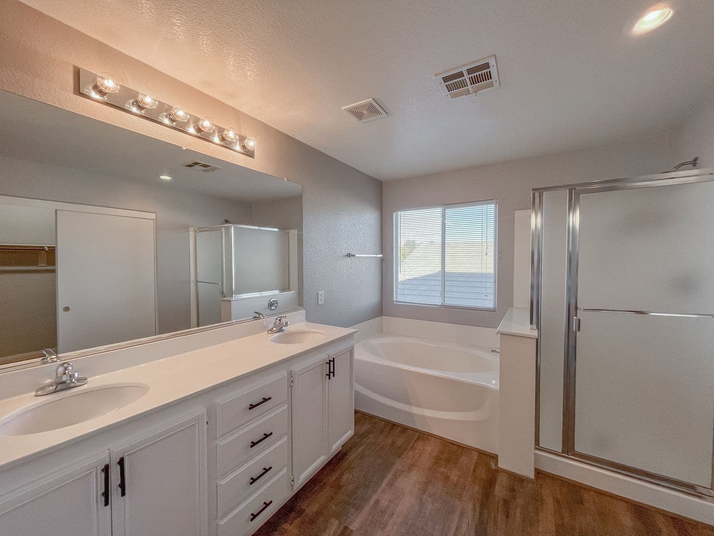 Las Vegas House: 3335 Antique Rose Drive