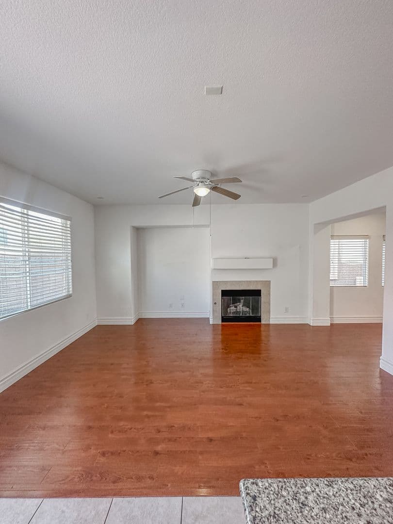 Las Vegas House: 282 Caddy Bag Ct