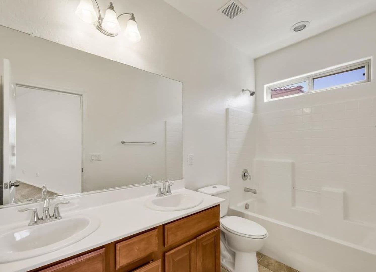 Henderson House: 614 Taliput Palm Pl
