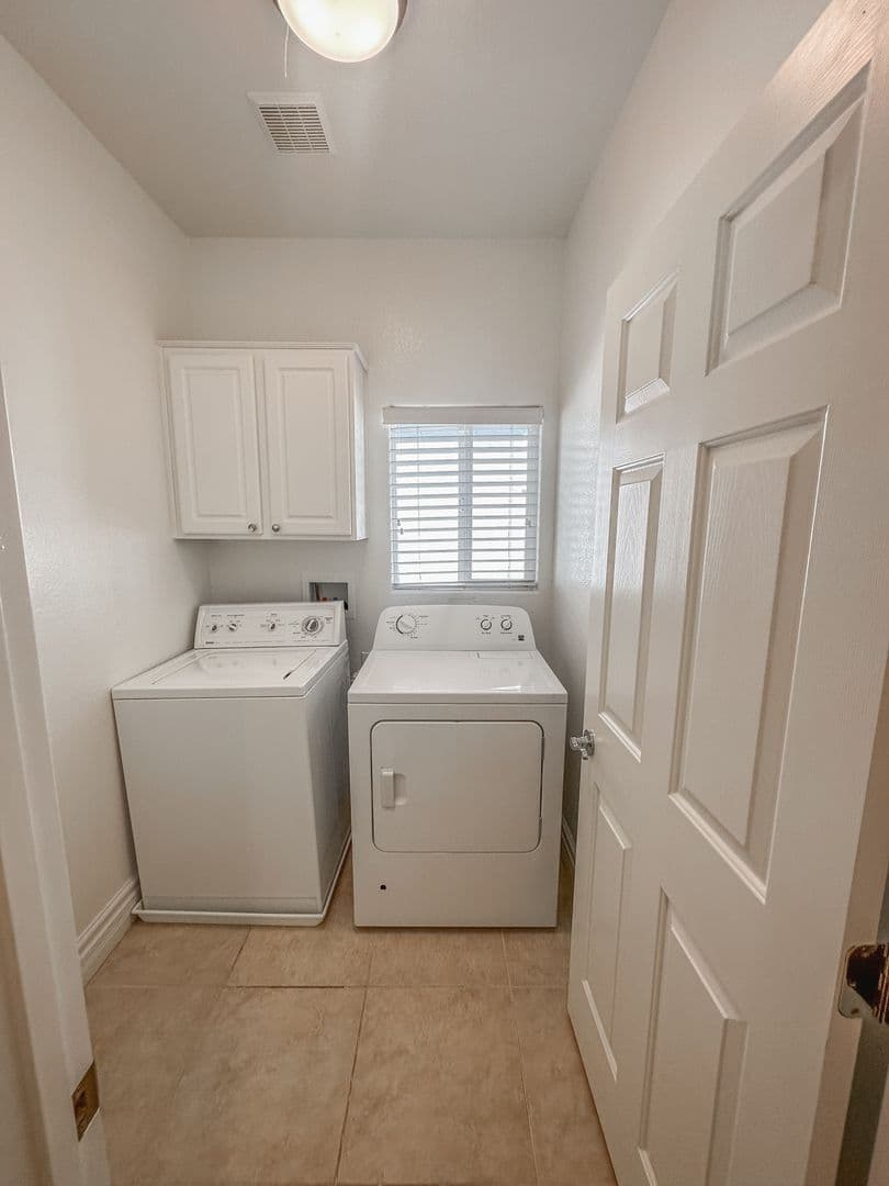 Las Vegas House: 282 Caddy Bag Ct
