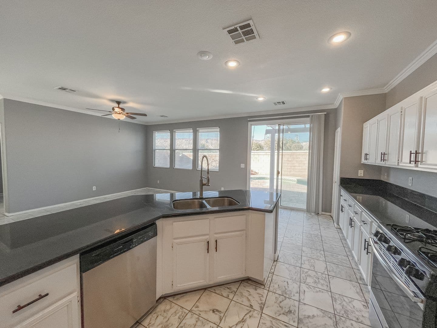 Las Vegas House: 3335 Antique Rose Drive