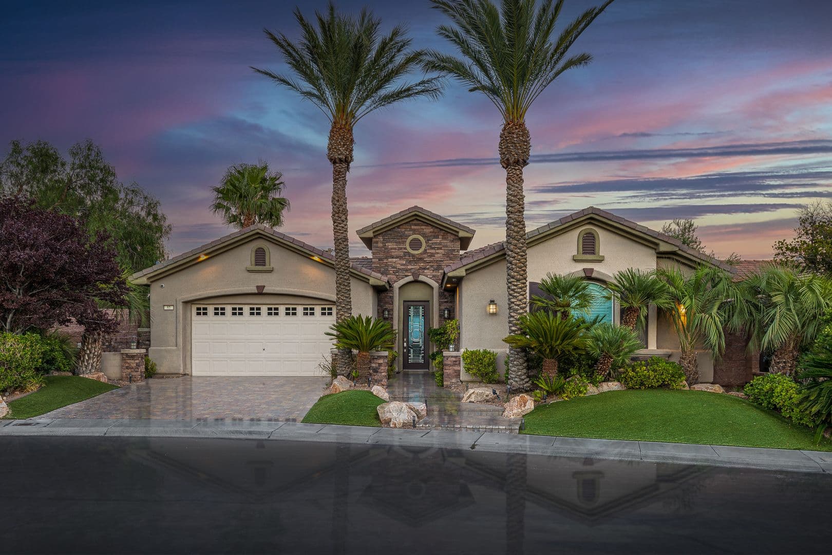 Las Vegas House: 60 Chapman Heights