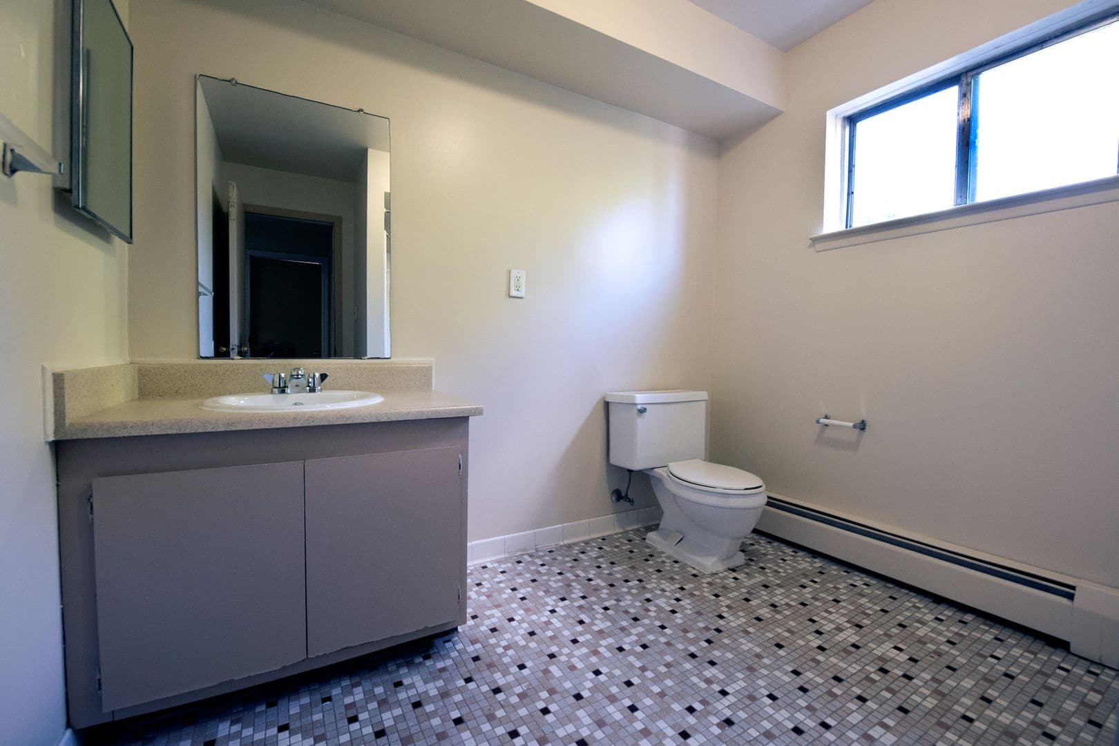 Garden City Apartment: 6440 Venoy Rd