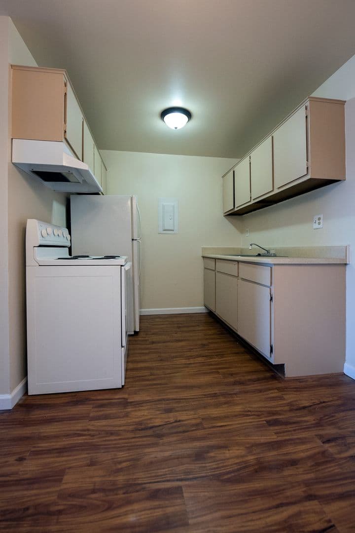 Garden City Apartment: 6440 Venoy Rd