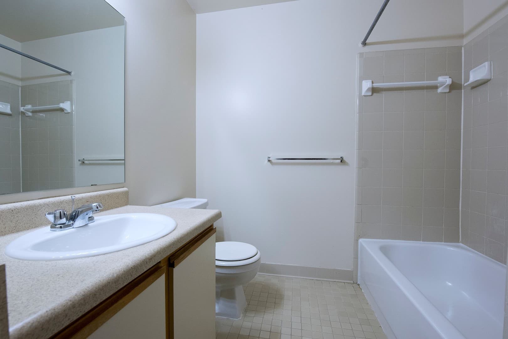 Westland Apartment: 7280 Wilderness Park Dr.
