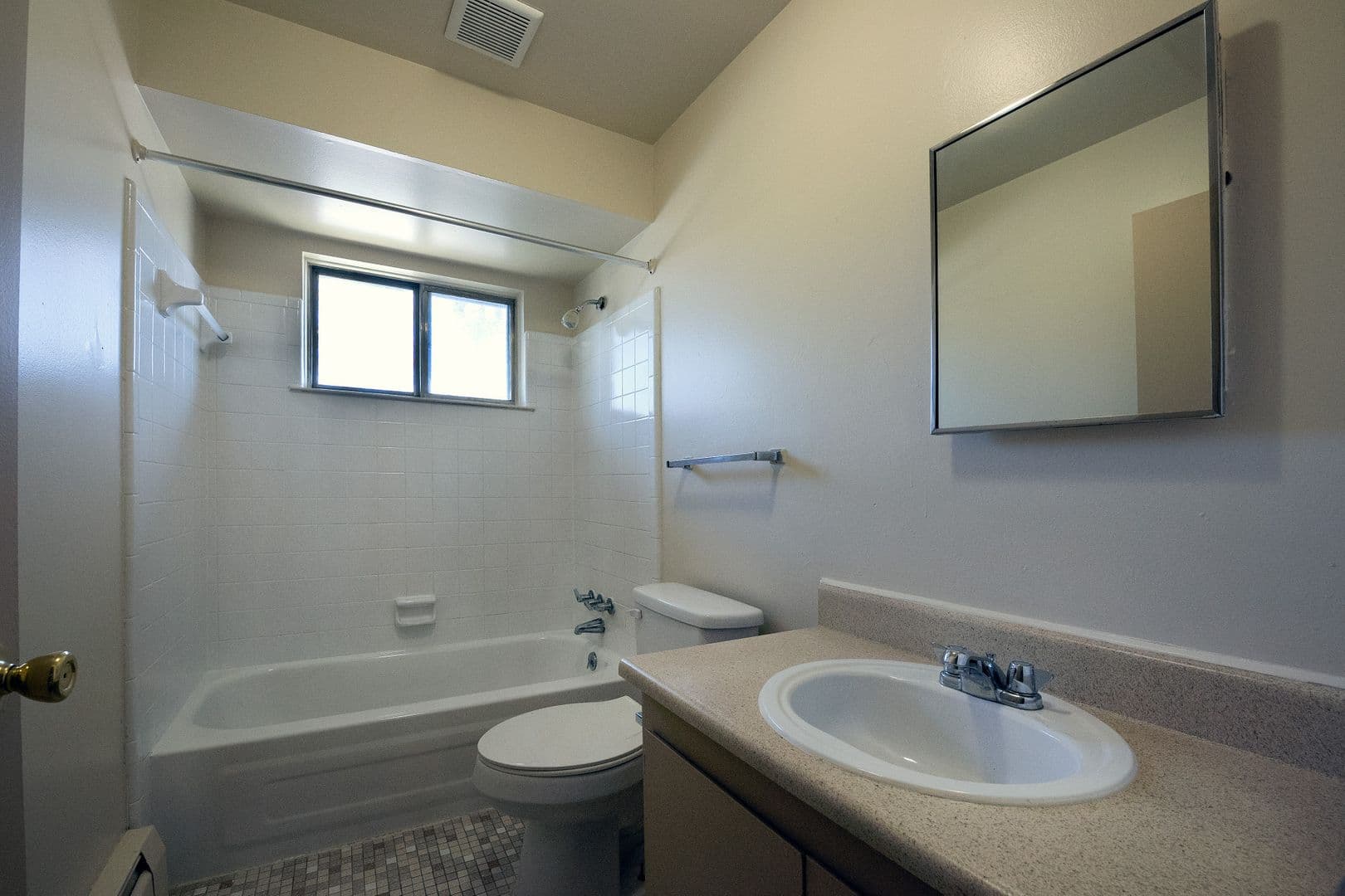 Garden City Apartment: 6440 Venoy Rd